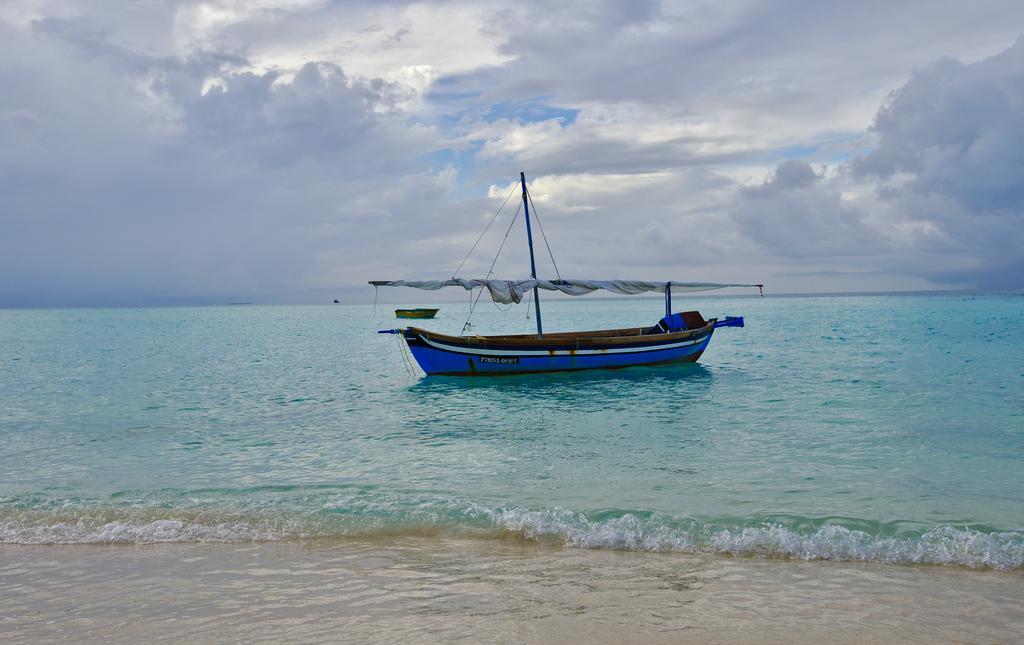 Luau Beach Inn, Maldives Fulidhoo Eksteriør bilde